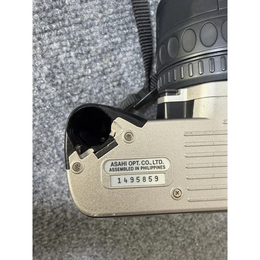 Pentax ZX-50 35mm SLR Film Camera w/ 35-80mm Lens Auto/Manual Date